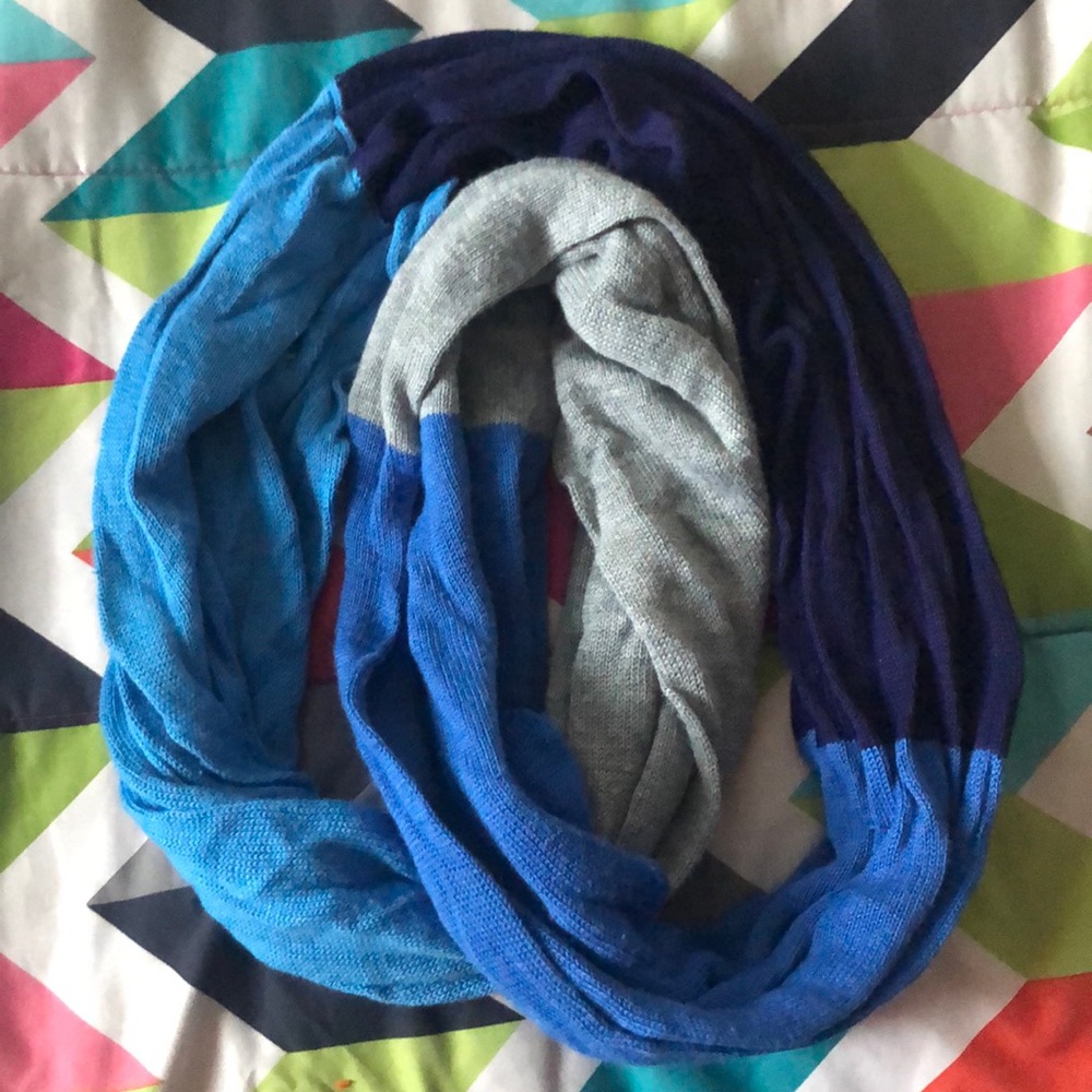 Multi-blue scarf